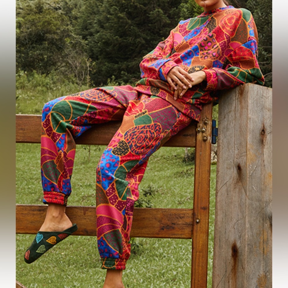FARM RIO Hidden Animal Sweatpants (NWT)